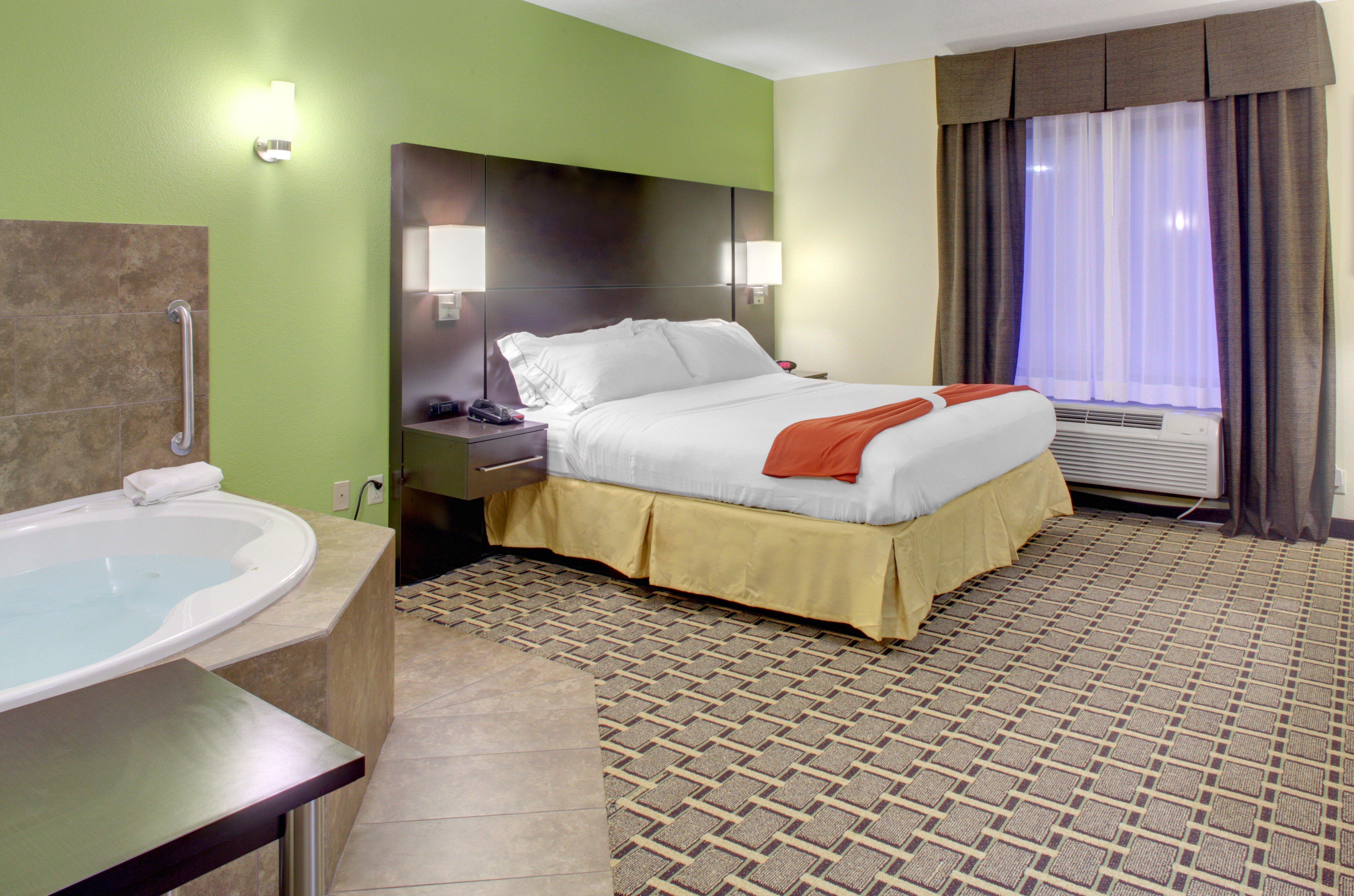 Holiday Inn Express & Suites Cross Lanes, An Ihg Hotel Εξωτερικό φωτογραφία