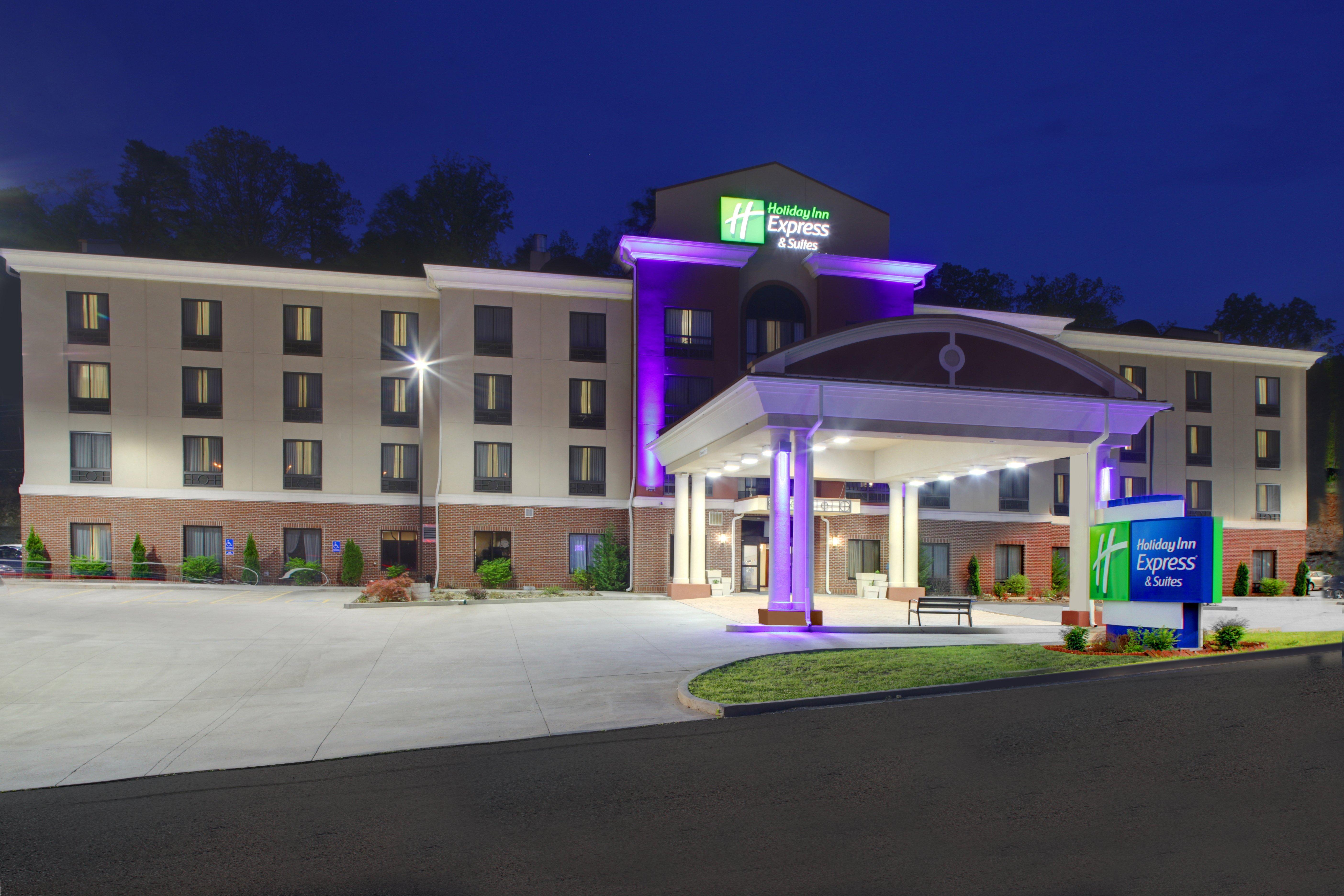 Holiday Inn Express & Suites Cross Lanes, An Ihg Hotel Εξωτερικό φωτογραφία