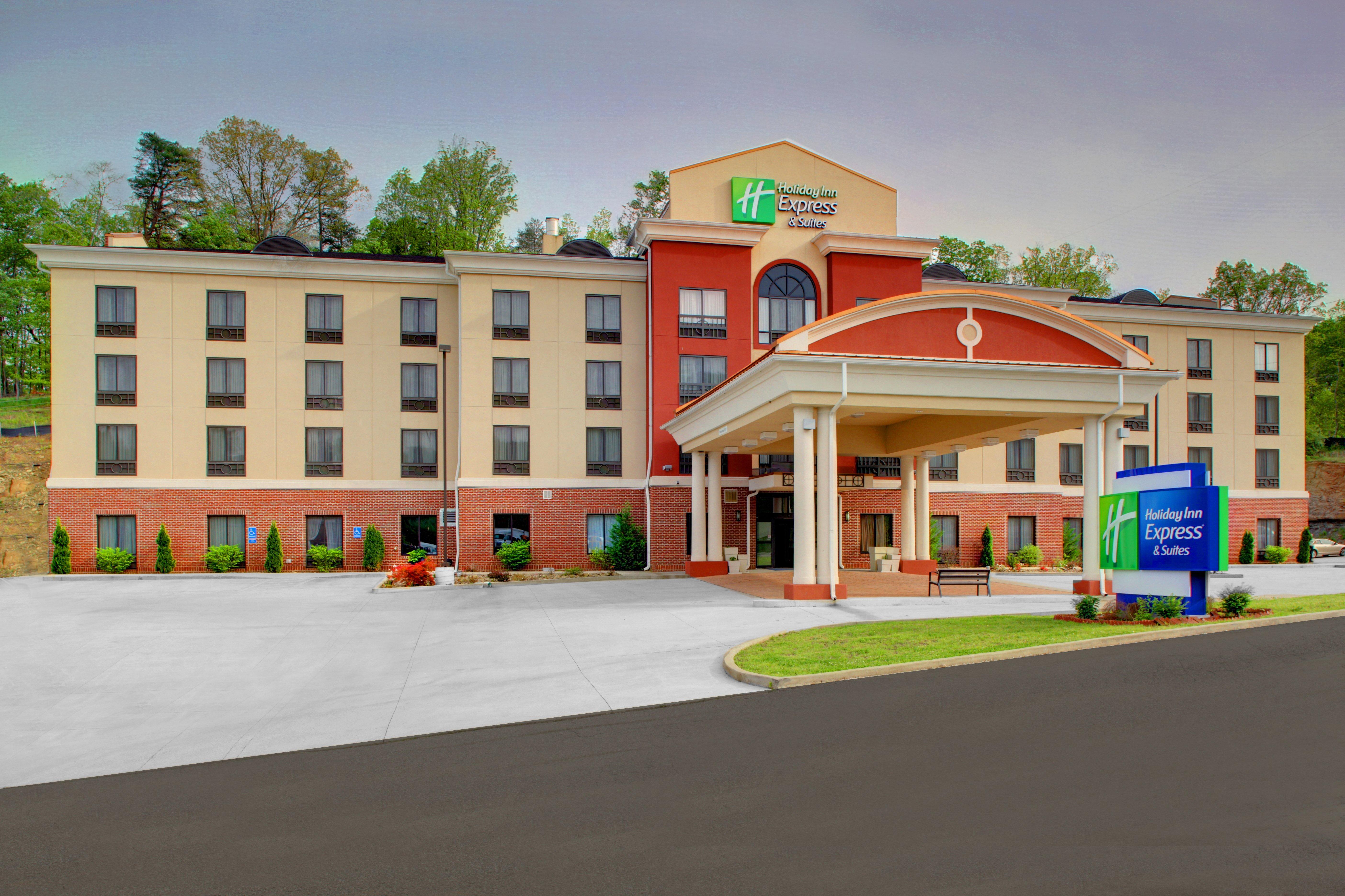 Holiday Inn Express & Suites Cross Lanes, An Ihg Hotel Εξωτερικό φωτογραφία